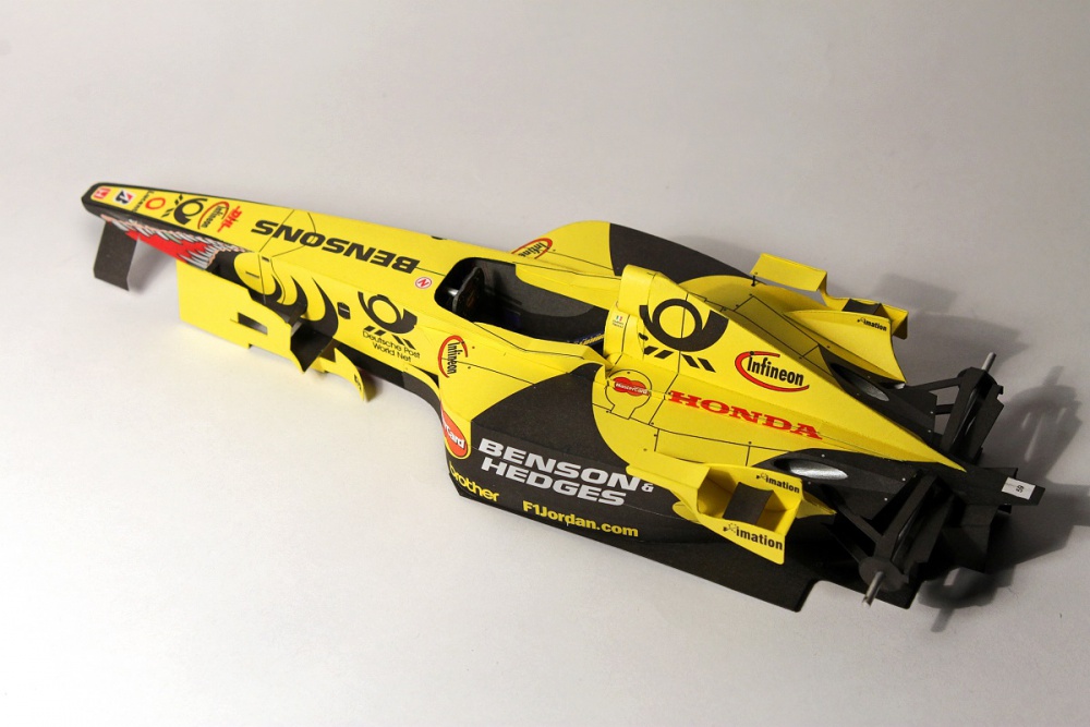 Jordan EJ11 - Jarno Trulli (2001)