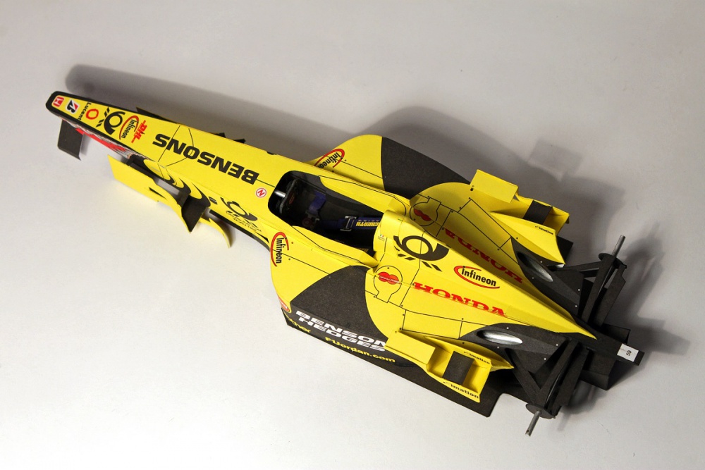 Jordan EJ11 - Jarno Trulli (2001) (Plná velikost v novém okně) Jordan EJ11 - Jarno Trulli (2001)