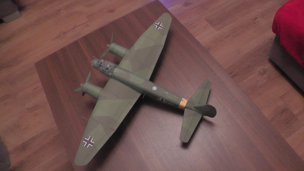 392850