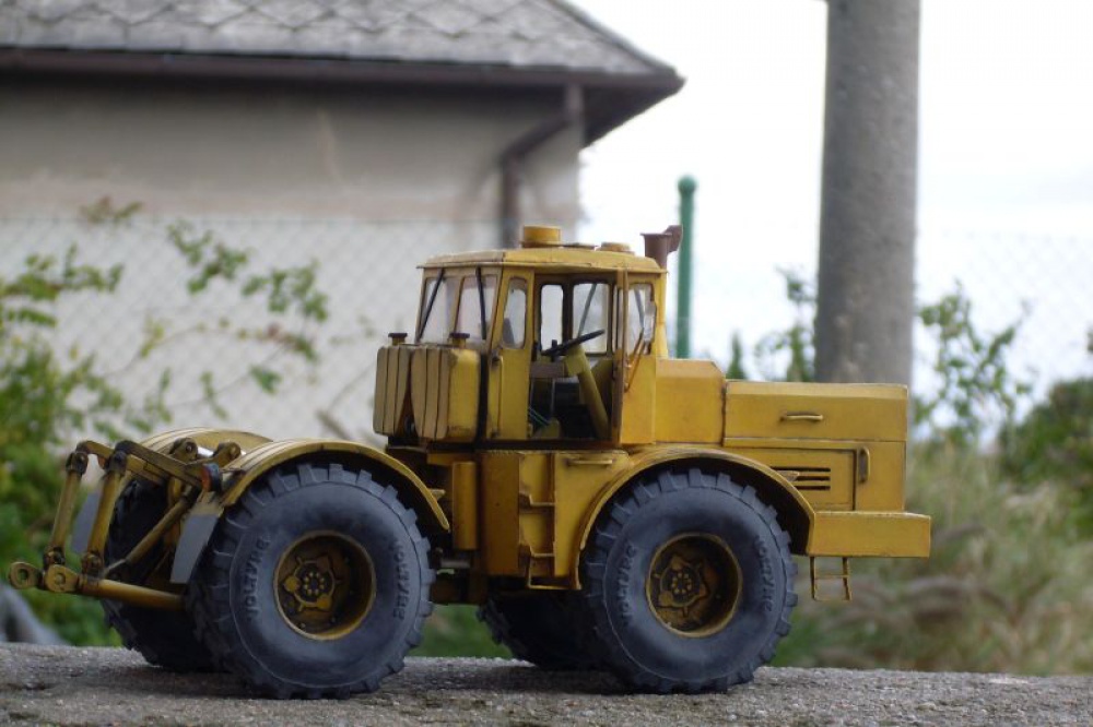 K 700 k�rovec