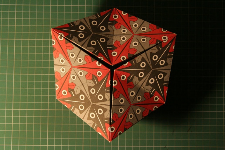 KALEIDOCYKLUS (Pln� velikost v nov�m okn�) KALEIDOCYKLUS