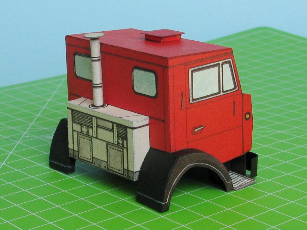 KAMAZ 5320 (Plná velikost v novém okně) KAMAZ 5320