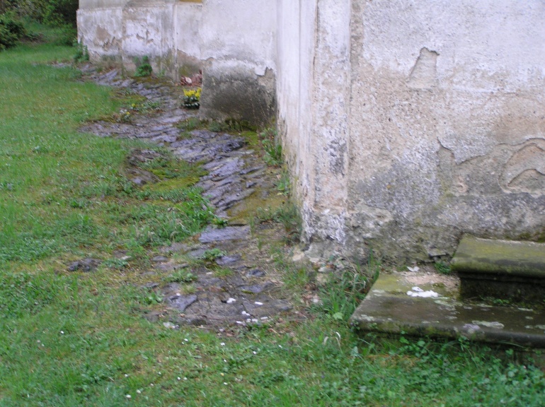 Kaple sv. Anny - Panenské Břežany (Plná velikost v novém okně) Kaple sv. Anny - Panenské Břežany