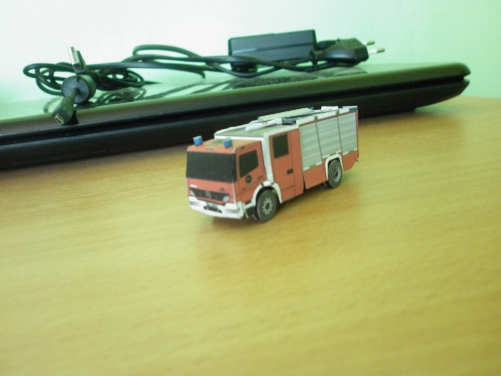 rôzne modely 1:100 väčšinou od FDS (Plná velikost v novém okně) rôzne modely 1:100 väčšinou od FDS