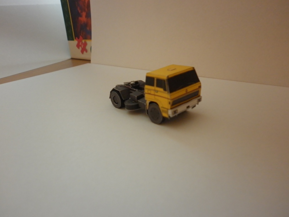 328252