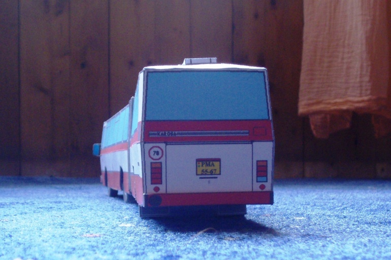 KLOUBOVÝ AUTOBUS KAROSA B 741 (Plná velikost v novém okně) KLOUBOVÝ AUTOBUS KAROSA B 741
