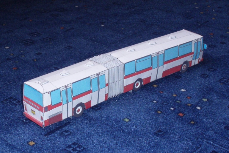 KLOUBOV� AUTOBUS KAROSA B 741