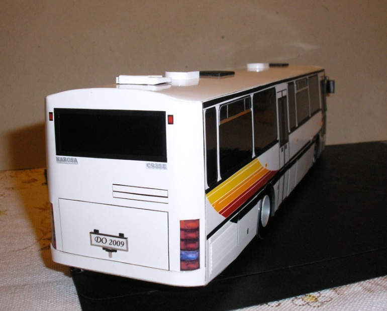 87404