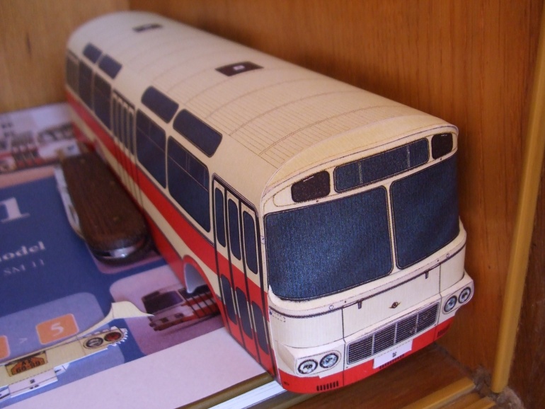 KAROSA �M 11