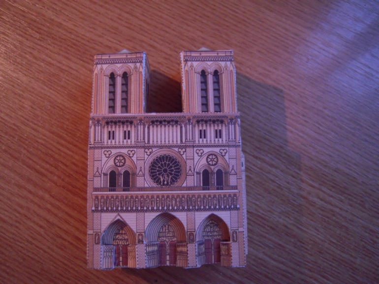katedrála Notre dame (Plná velikost v novém okně) katedrála Notre dame