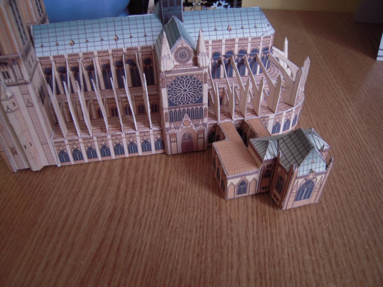 katedrála Notre dame (Plná velikost v novém okně) katedrála Notre dame