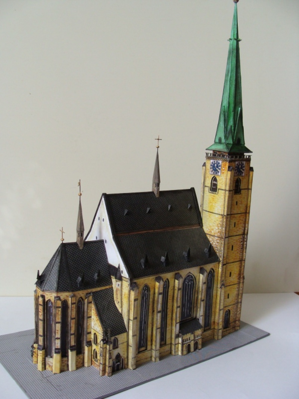 Katedrála Sv.Bartoloměje v Plzni (Plná velikost v novém okně) Katedrála Sv.Bartoloměje v Plzni