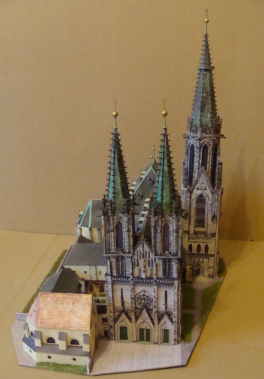 Katedrála Sv.Václava (Plná velikost v novém okně) Katedrála Sv.Václava