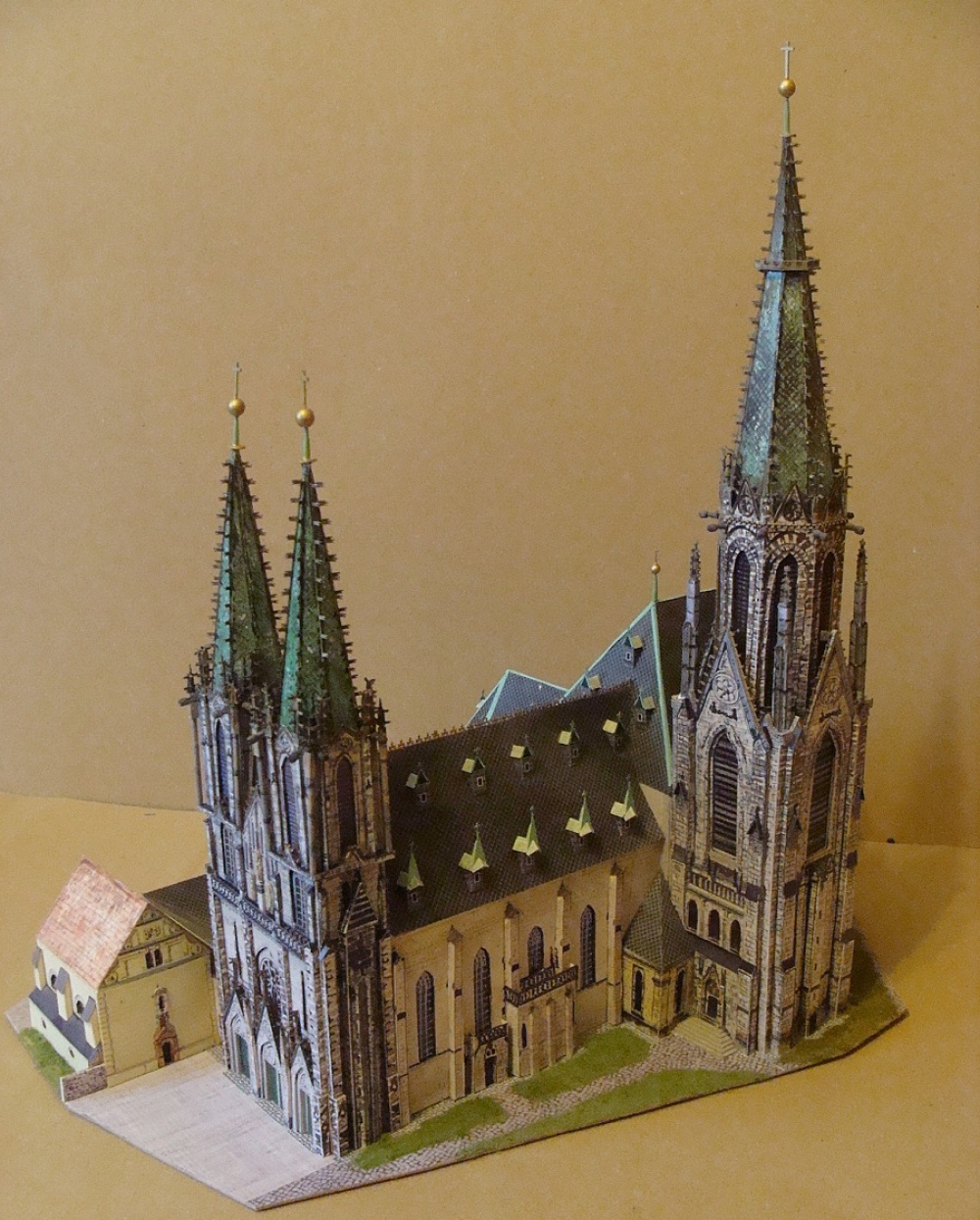 Katedrála Sv.Václava (Plná velikost v novém okně) Katedrála Sv.Václava