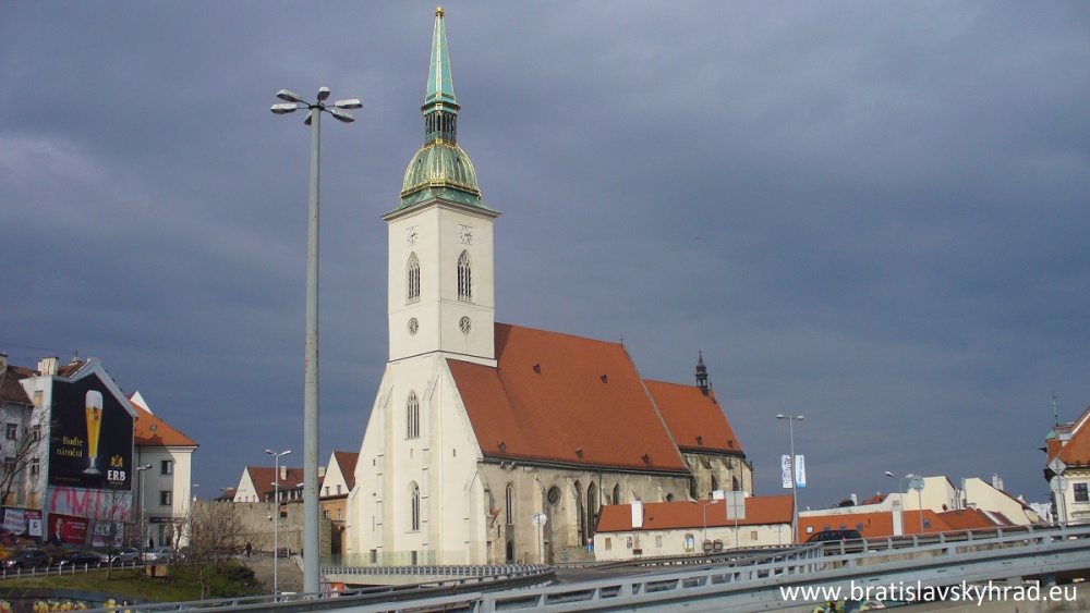 katedrála Sv.Martina Bratislava (Plná velikost v novém okně) katedrála Sv.Martina Bratislava
