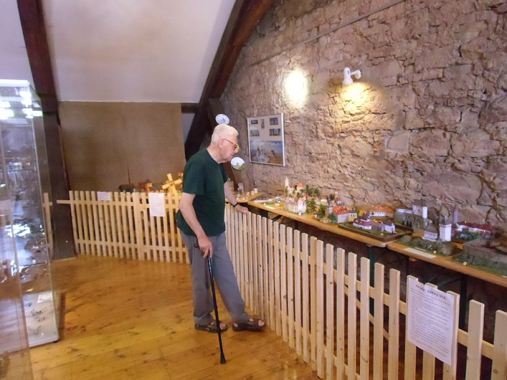 Když si chlapi hrajou - regionální muzeum Mělník 2014 (Plná velikost v novém okně) Když si chlapi hrajou - regionální muzeum Mělník 2014