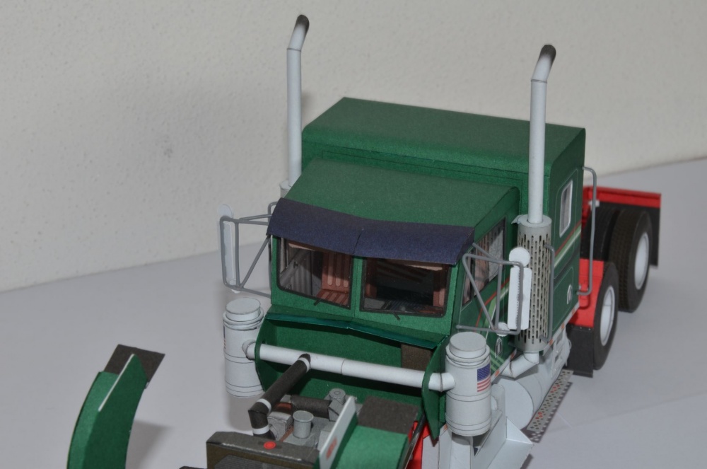 Kenworth W900 (Plná velikost v novém okně) Kenworth W900