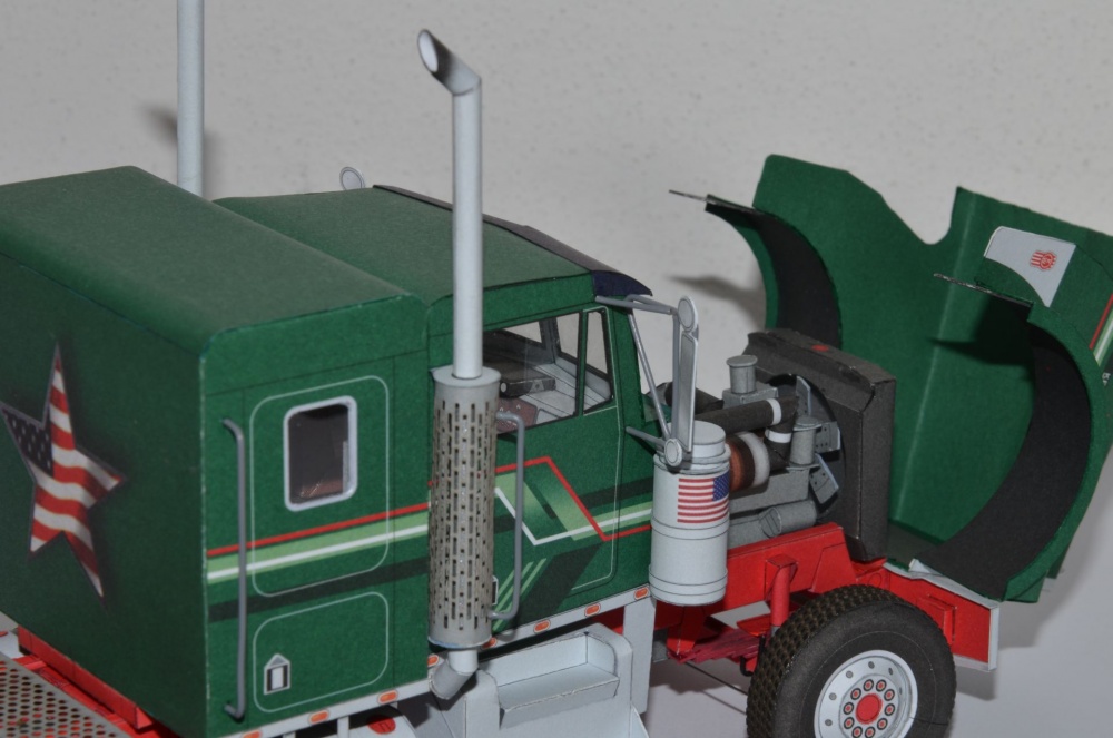 Kenworth W900 (Plná velikost v novém okně) Kenworth W900