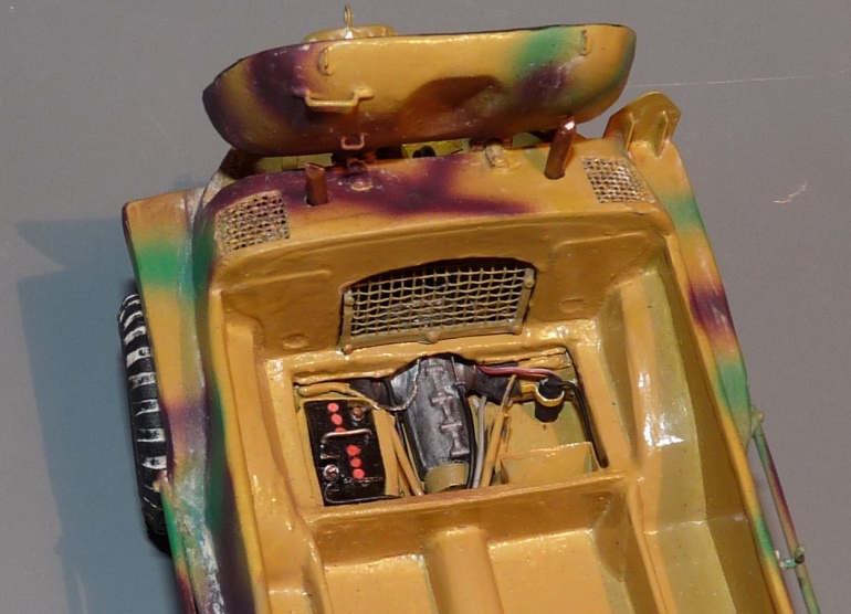 Kfz 166 Schwimwagen (Plná velikost v novém okně) Kfz 166 Schwimwagen