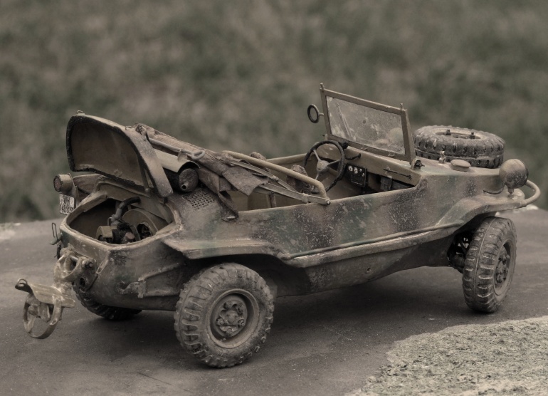 Kfz 166 Schwimwagen (Plná velikost v novém okně) Kfz 166 Schwimwagen