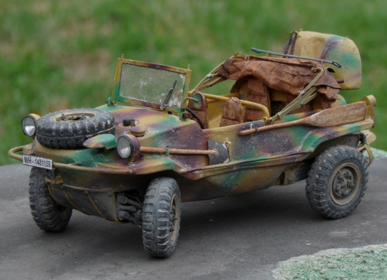 Kfz 166 Schwimwagen (Plná velikost v novém okně) Kfz 166 Schwimwagen