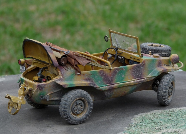 Kfz 166 Schwimwagen (Plná velikost v novém okně) Kfz 166 Schwimwagen
