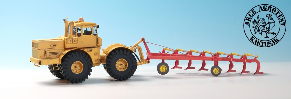 Kirovec K-700A (Plná velikost v novém okně) Kirovec K-700A