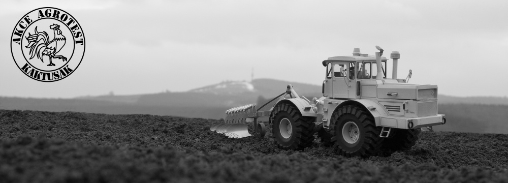 Kirovec K-700A (Plná velikost v novém okně) Kirovec K-700A