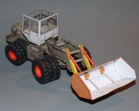 Kloubov� traktor �koda �-180 BETA