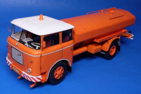Škoda 706 RTH AKV-8 Škoda 706 RTH AKV-8