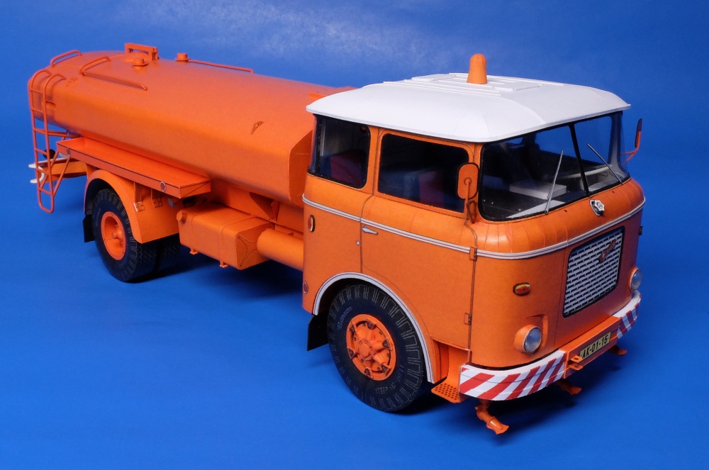 Škoda 706 RTH AKV-8 (Plná velikost v novém okně) Škoda 706 RTH AKV-8