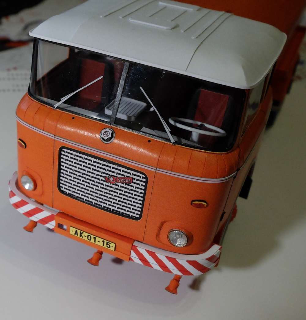 �koda 706 RTH AKV-8