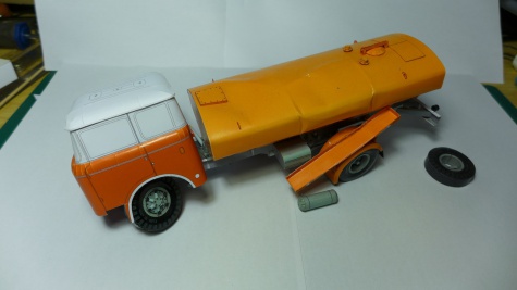 Škoda 706 RTH AKV-8 Škoda 706 RTH AKV-8