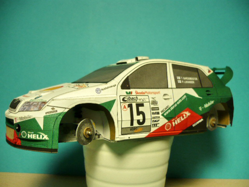 Škoda Fabia WRC (Plnďż˝ velikost v novďż˝m oknďż˝) Škoda Fabia WRC