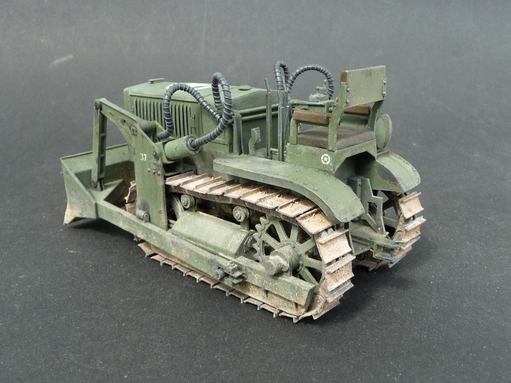 Komatsu G40 (Plná velikost v novém okně) Komatsu G40
