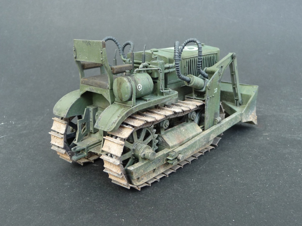 Komatsu G40 (Plná velikost v novém okně) Komatsu G40