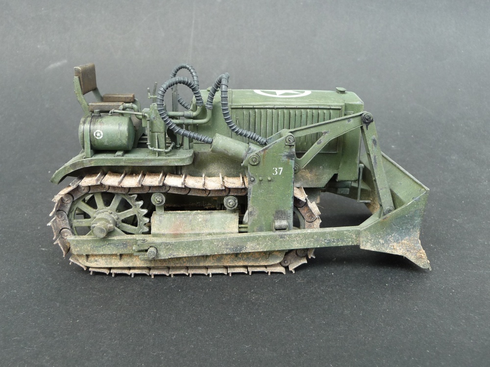 Komatsu G40 (Plná velikost v novém okně) Komatsu G40