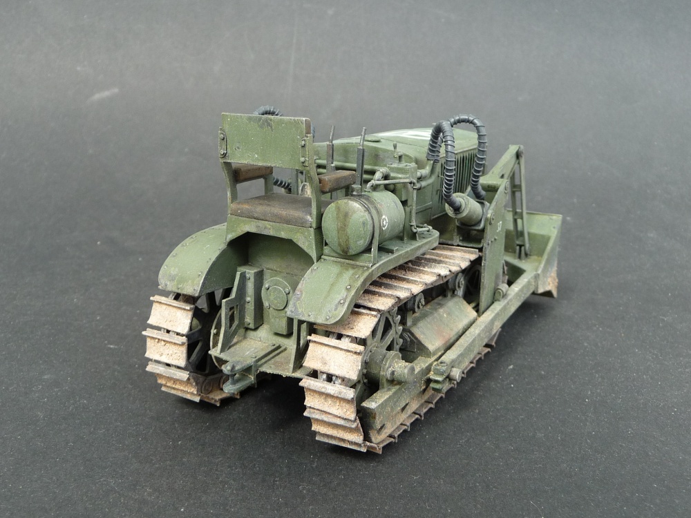 Komatsu G40 (Plná velikost v novém okně) Komatsu G40