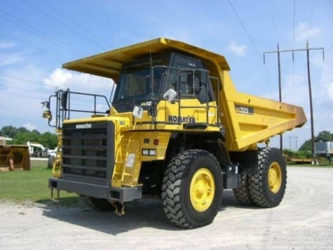 Komatsu HD 325-7 Komatsu HD 325-7