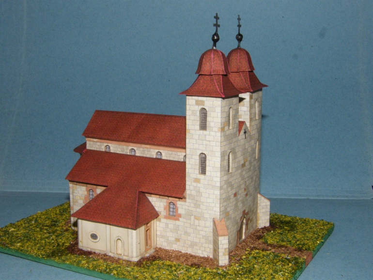Kostel Nanebevzetí Panny Marie v Tismicích (Plná velikost v novém okně) Kostel Nanebevzetí Panny Marie v Tismicích