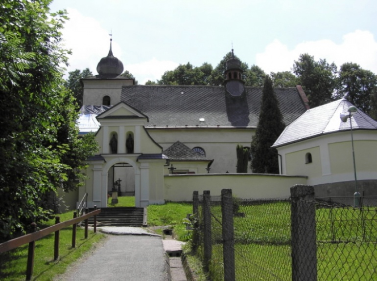 Kostel sv. Bartolom�je v Jablonn�m nad Orlic� - foto skute�n� stavby