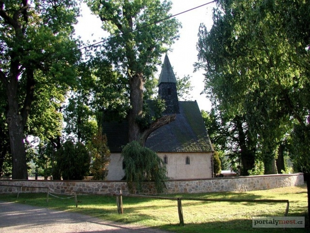 Kostel sv. Jana Křtitele v Nudvojovicích u Turnova (Plnďż˝ velikost v novďż˝m oknďż˝) Kostel sv. Jana Křtitele v Nudvojovicích u Turnova