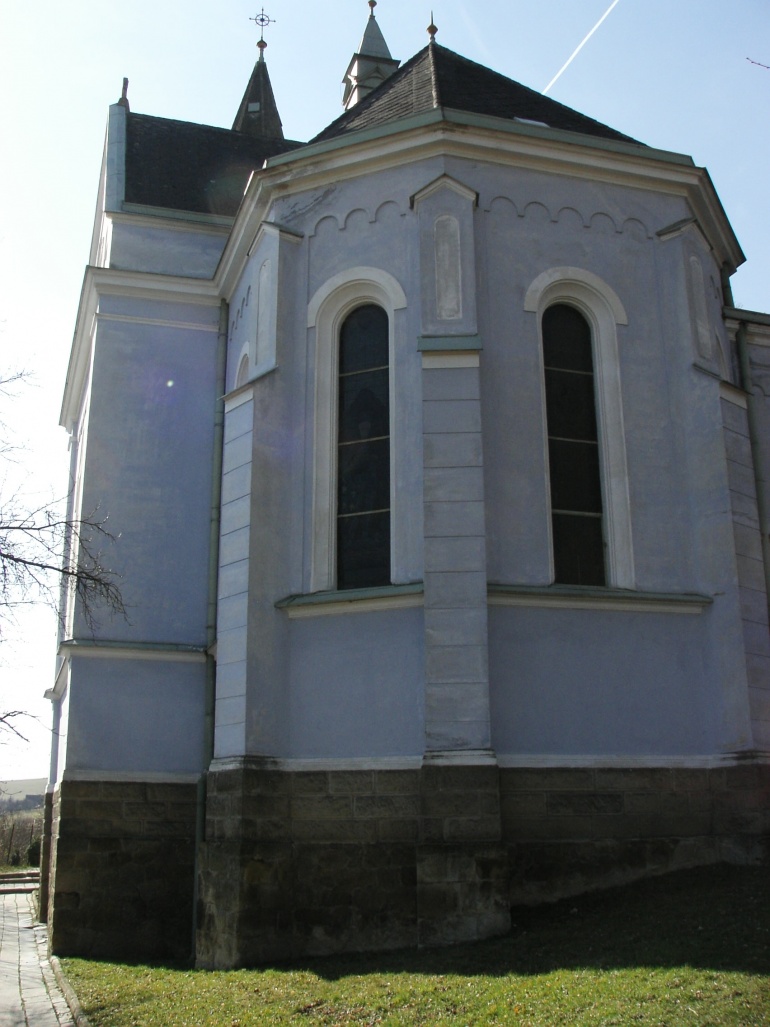 Kostel ve Stříbrnicích (Plná velikost v novém okně) Kostel ve Stříbrnicích