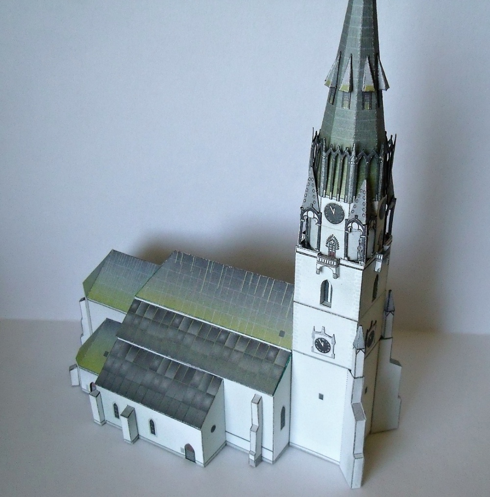 Kostel Nanebevzetí Panny Marie - Spišská Nová Ves (Plná velikost v novém okně) Kostel Nanebevzetí Panny Marie - Spišská Nová Ves