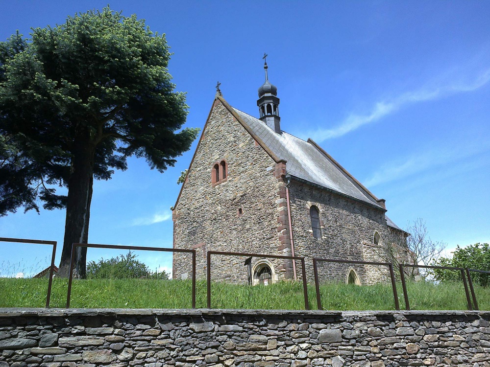 kostel Sv.Jiljí Uhlířské Janovice (Plná velikost v novém okně) kostel Sv.Jiljí Uhlířské Janovice