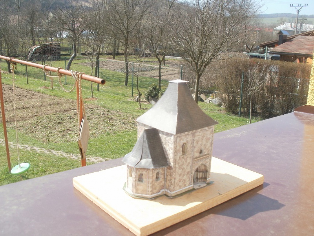 Kostel sv. Mikuláše ve Vinci (Plná velikost v novém okně) Kostel sv. Mikuláše ve Vinci