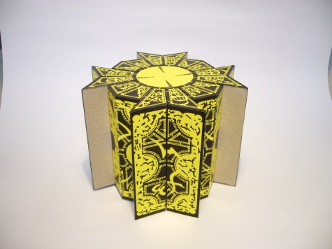 Kostka z filmu Hellraiser, vlastn� model cca 