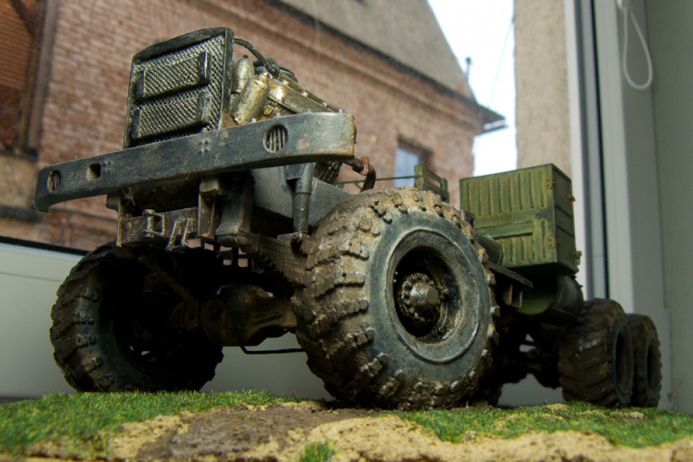 KRAZ 255 B (Plná velikost v novém okně) KRAZ 255 B