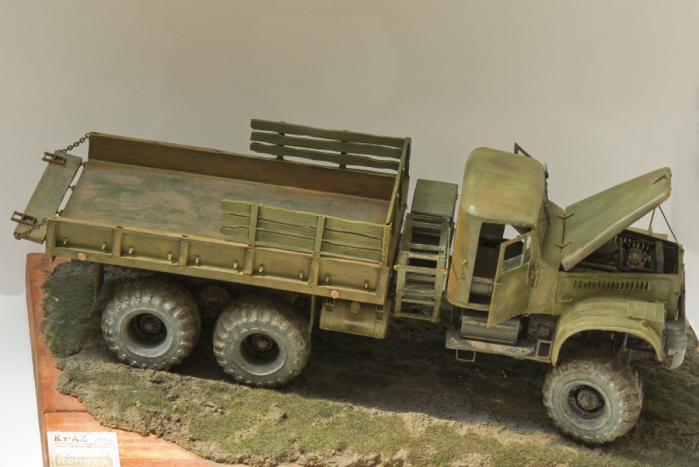 KRAZ 255 B