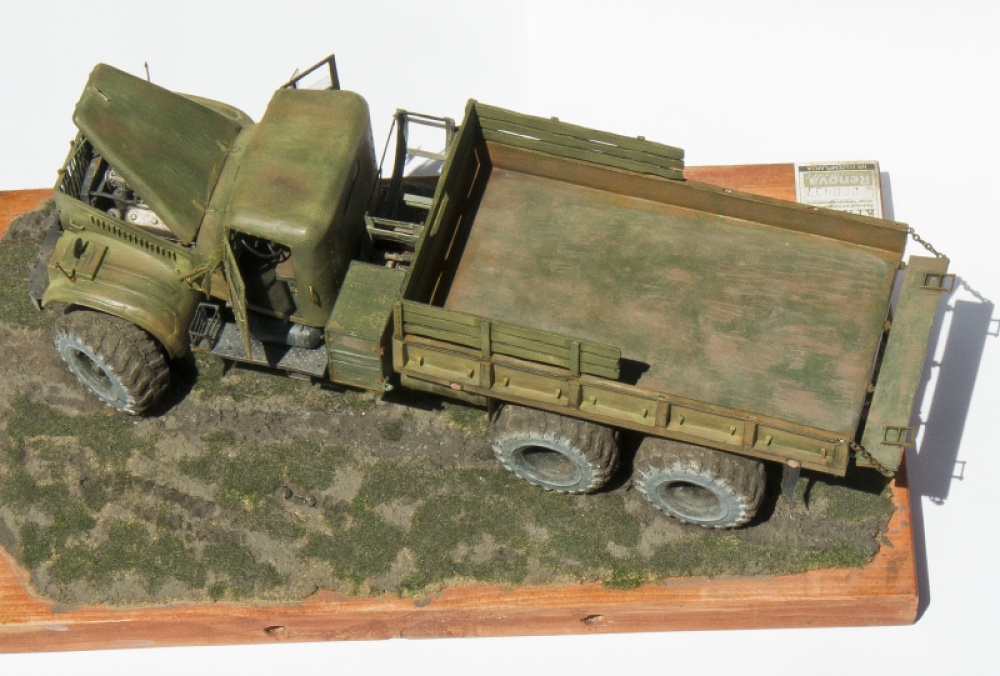 KRAZ 255 B (Plná velikost v novém okně) KRAZ 255 B